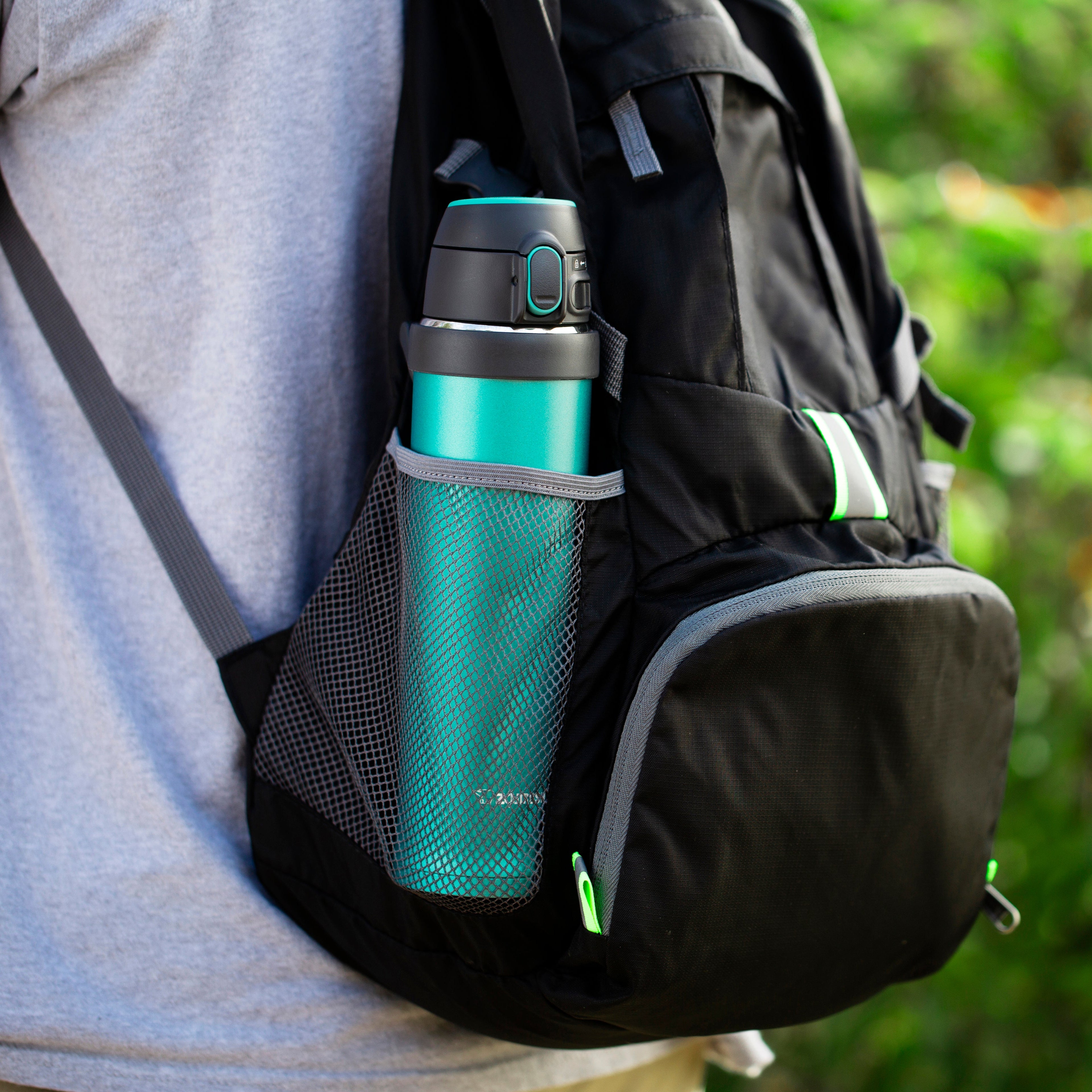 Zojirushi Flip-and-Go Stainless Vacuum Mug SM-QAF48/60 - Cookette