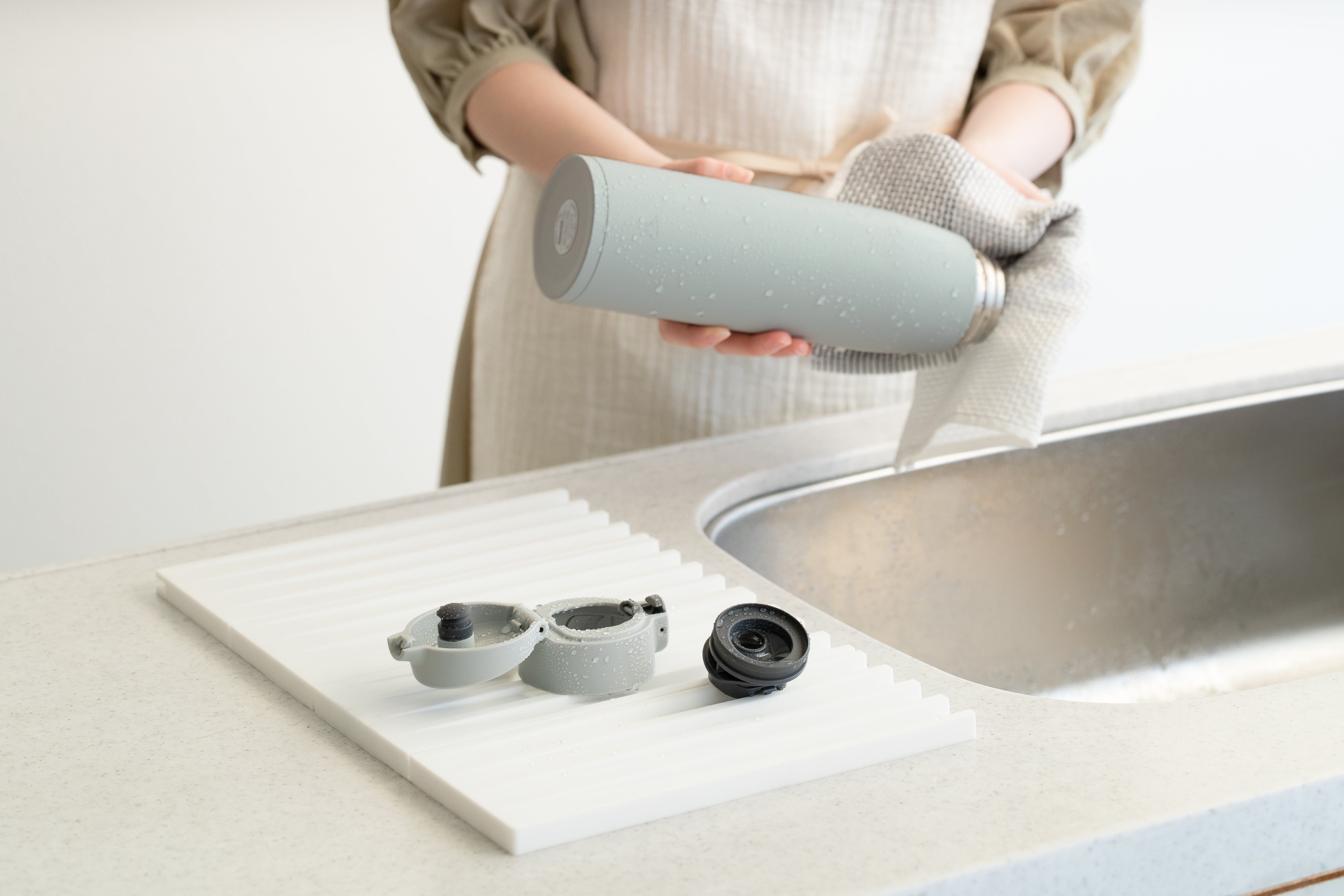 Zojirushi SM-VS 0.83L / 0.95L Stainless Steel Vacuum Insulated Bottle – Leak-Proof, Lightweight, Durable, Portable Thermos for Hot & Cold Beverages