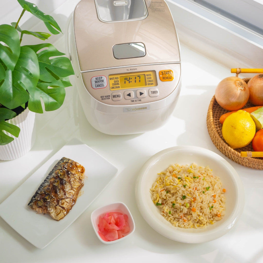 Zojirushi NL-BGQ05-WA 0.5L Rice Cooker & Warmer – Compact, Fuzzy Logic Technology for Perfect Rice Every Time