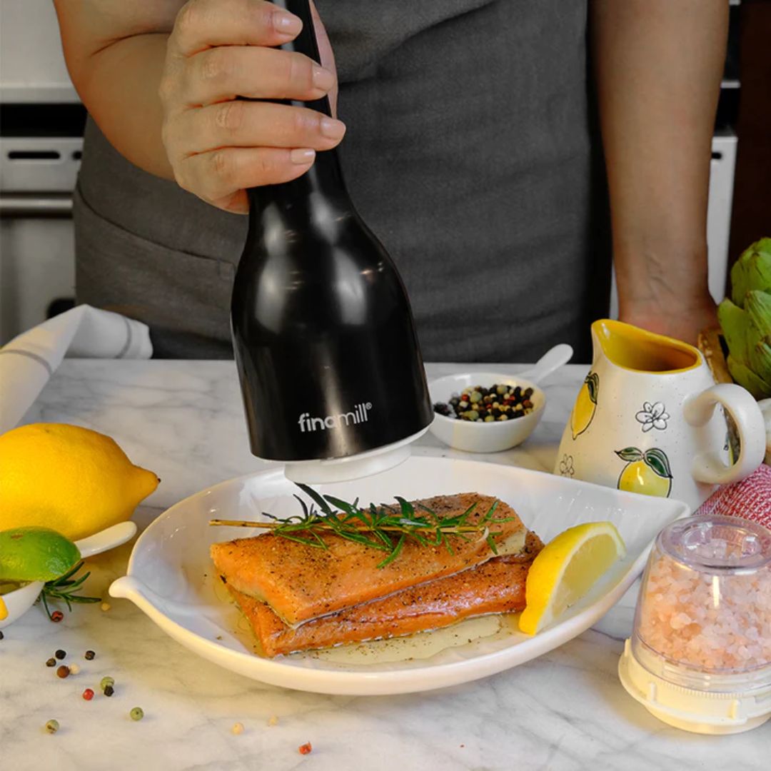 Finamill Battery Operated Spice Grinder w/two pods- Midnight Black