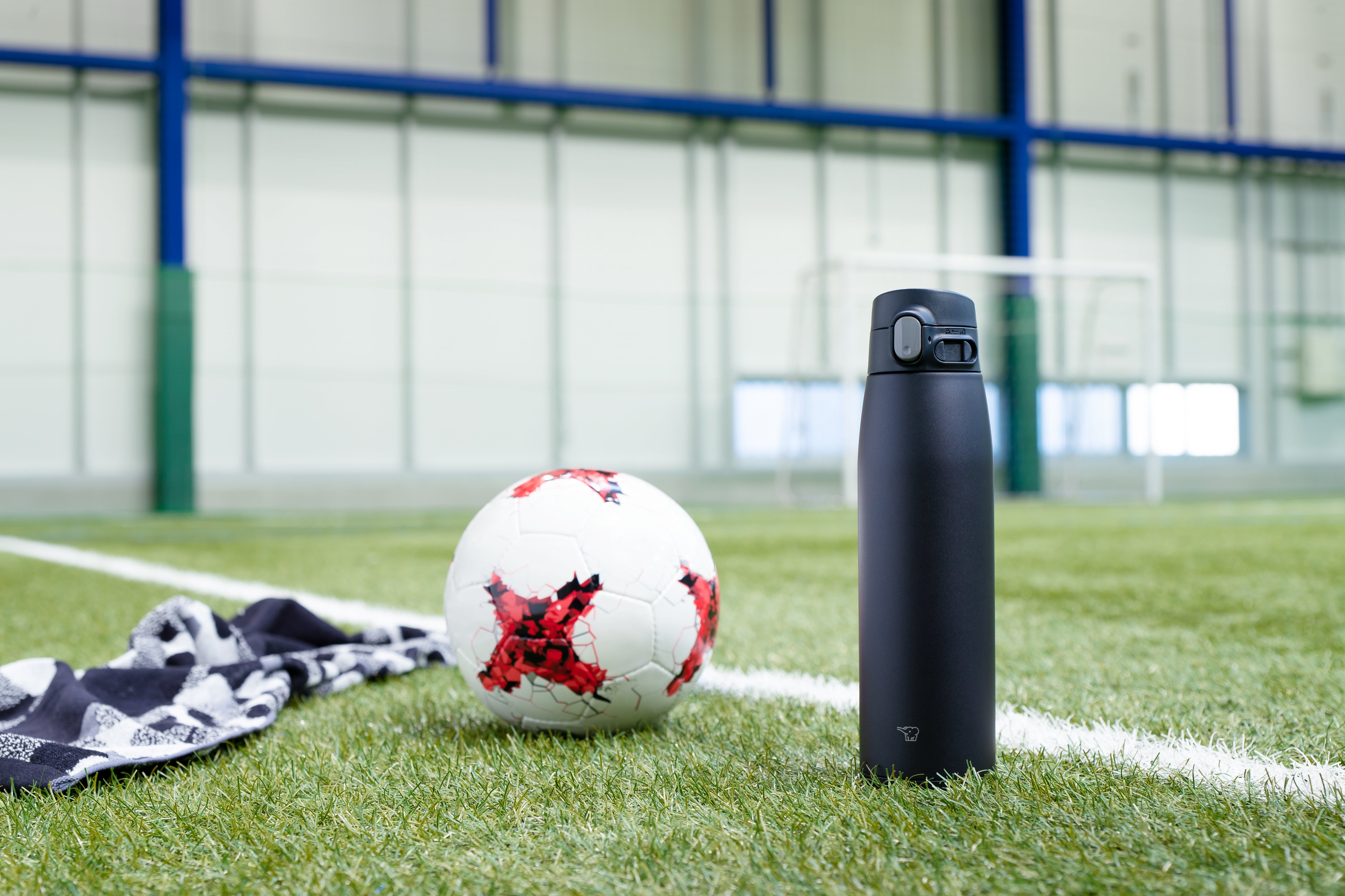 Zojirushi SM-VS 0.83L / 0.95L Stainless Steel Vacuum Insulated Bottle – Leak-Proof, Lightweight, Durable, Portable Thermos for Hot & Cold Beverages