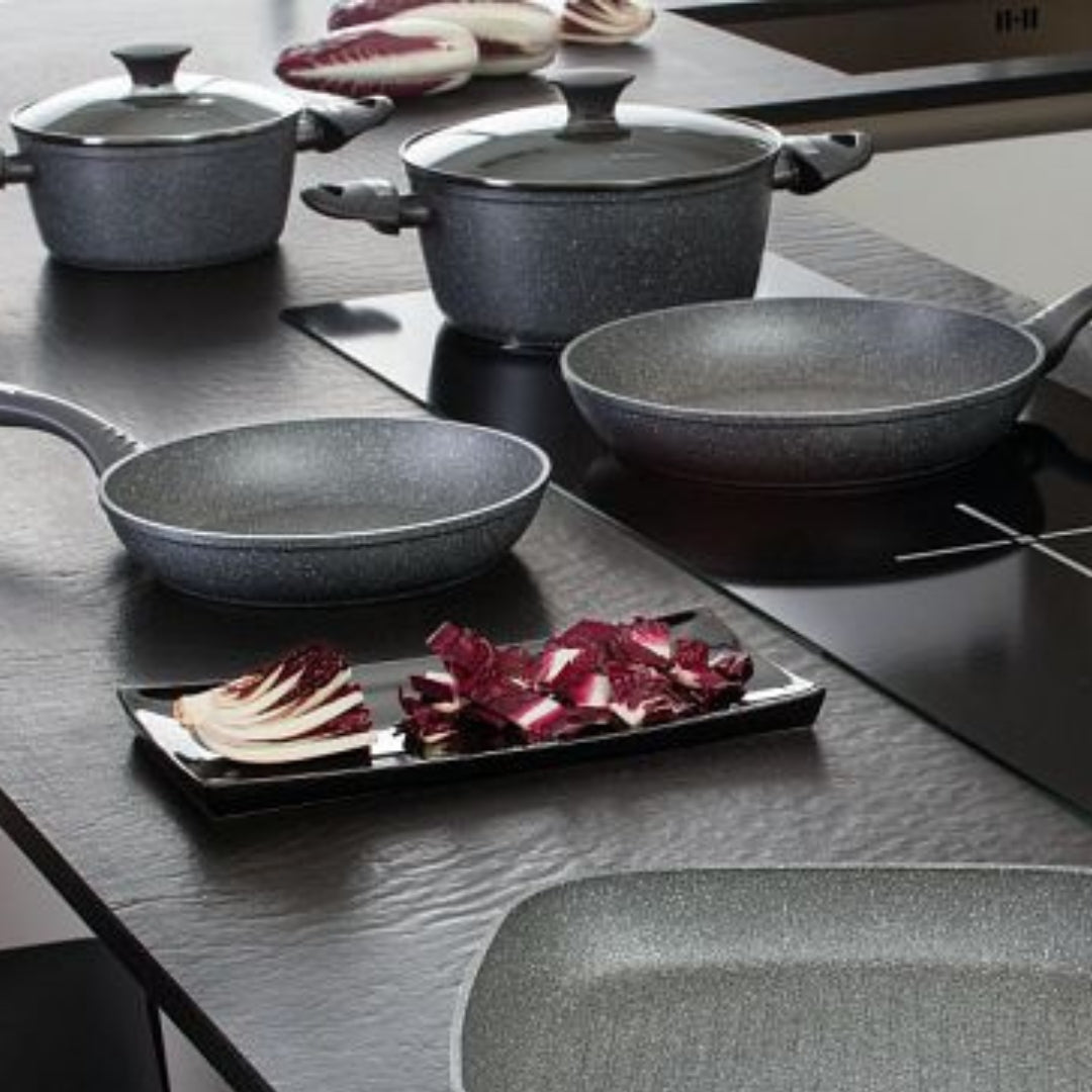 Tognana Frying Pan Set – 2 pcs (24 cm + 28 cm) with Spatula - Cookette