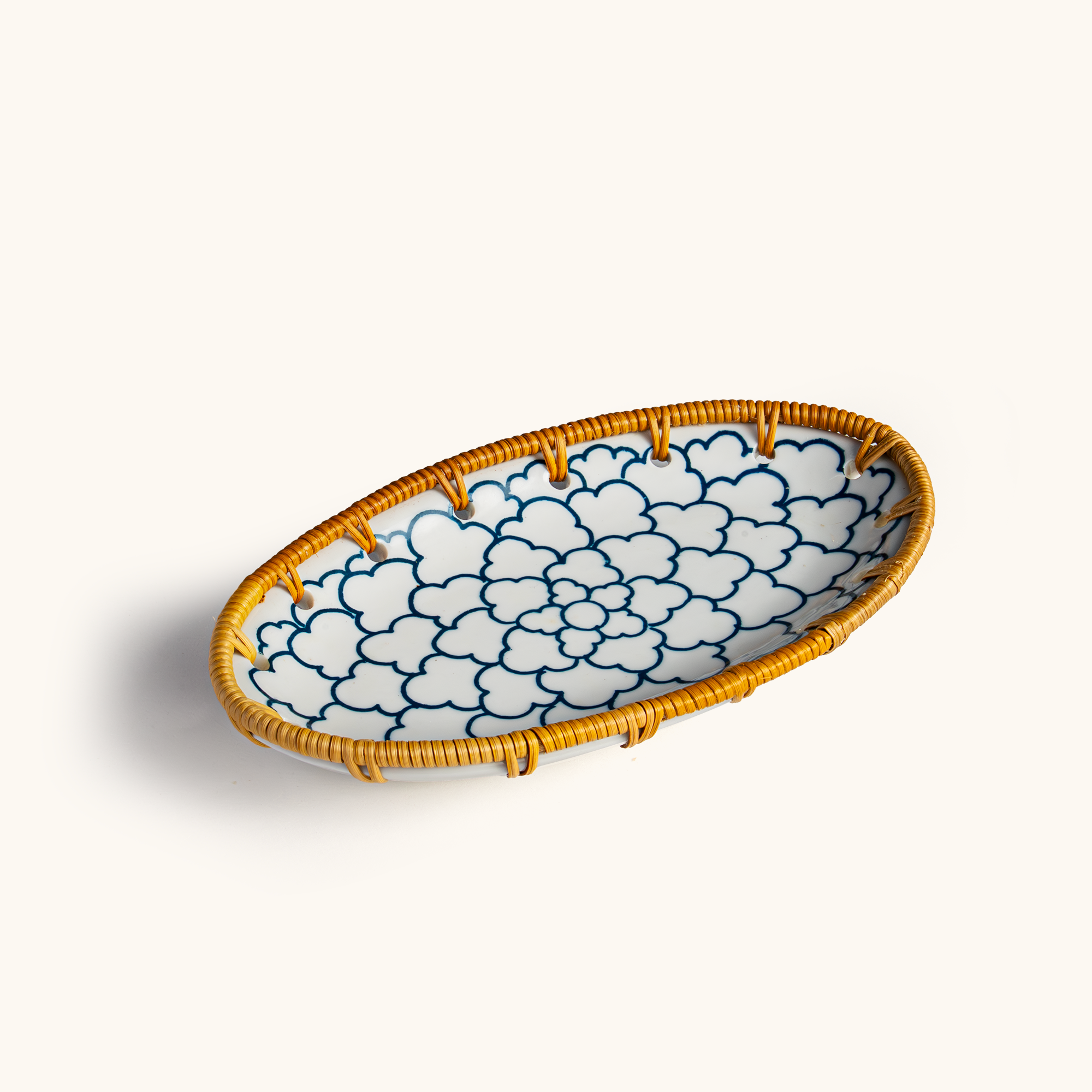 Touche Deco Arabesque Oval Plate-Single Piece - 11.5x20