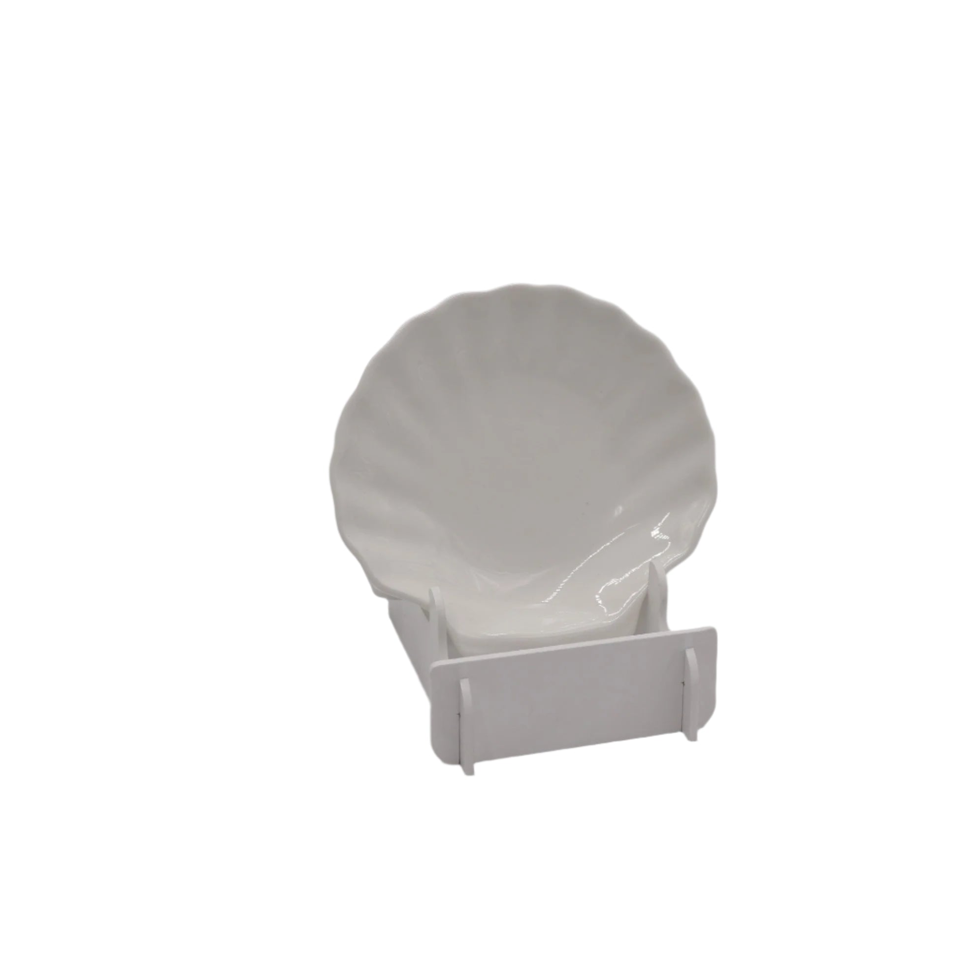 White ceramic 6" shell dish - Cookette