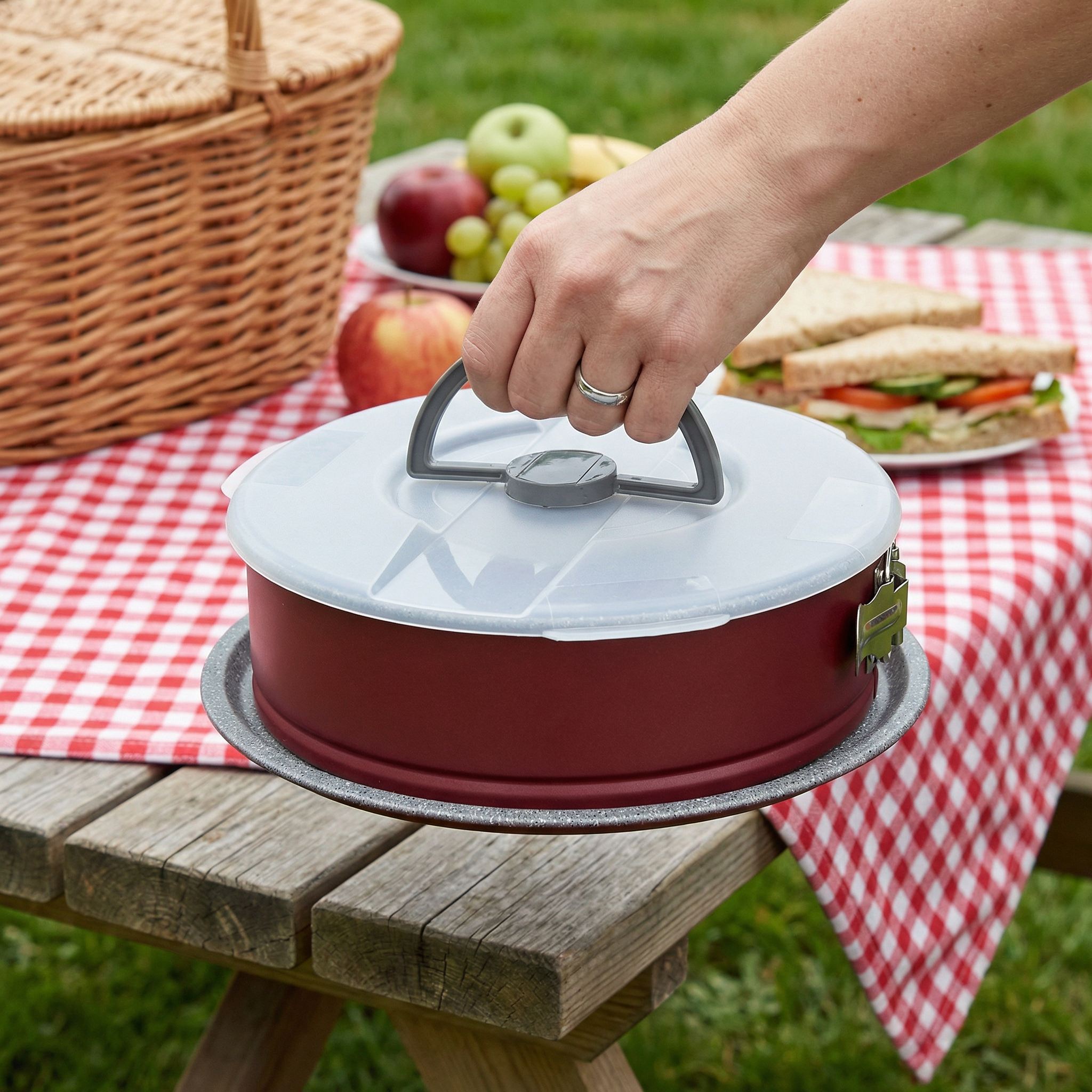 Tognana Sweet Cherry Springform Pan | 26cm Non-Stick Cake Tin