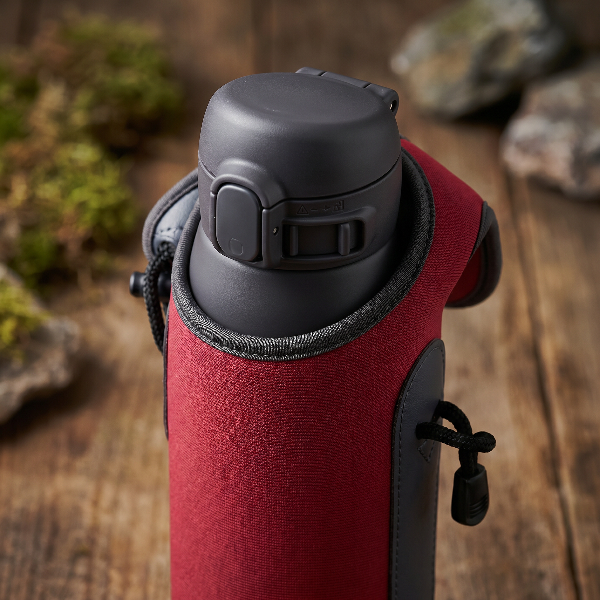 Zojirushi-bottle-inside-zojirushi-pouch